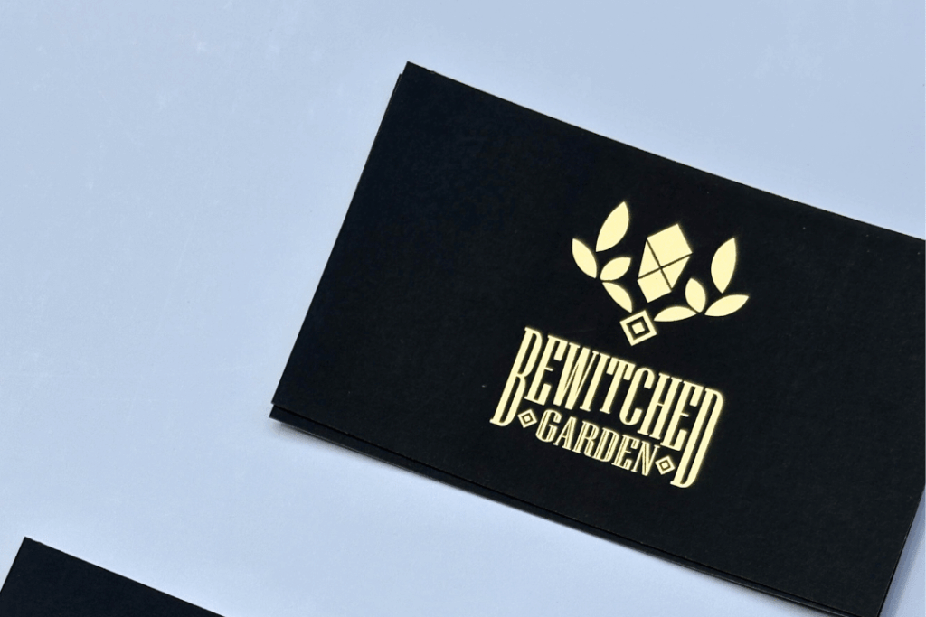 นามบัตรเคลือบฟอยล์ทอง bewitched